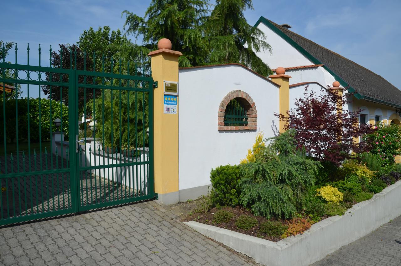 Ferienwohnung Herrmann Pottenhofen Екстериор снимка
